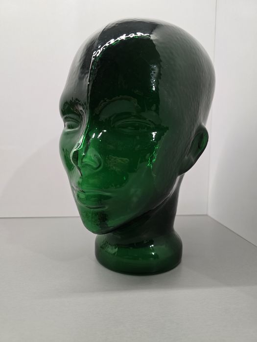 Szklana głowa kolorowe szkło ciemna zieleń.
