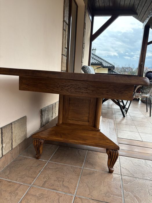 Stół dębowy po lekkiej renowacji
