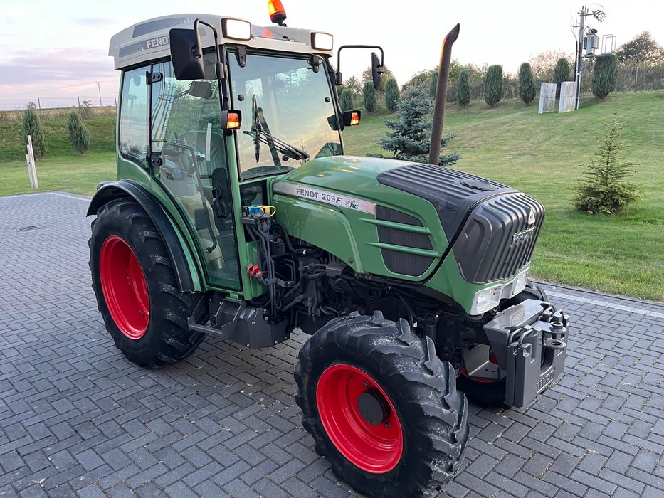 Fendt 209F TMS VARIO super stan miękka oś ciągnik sadowniczy
