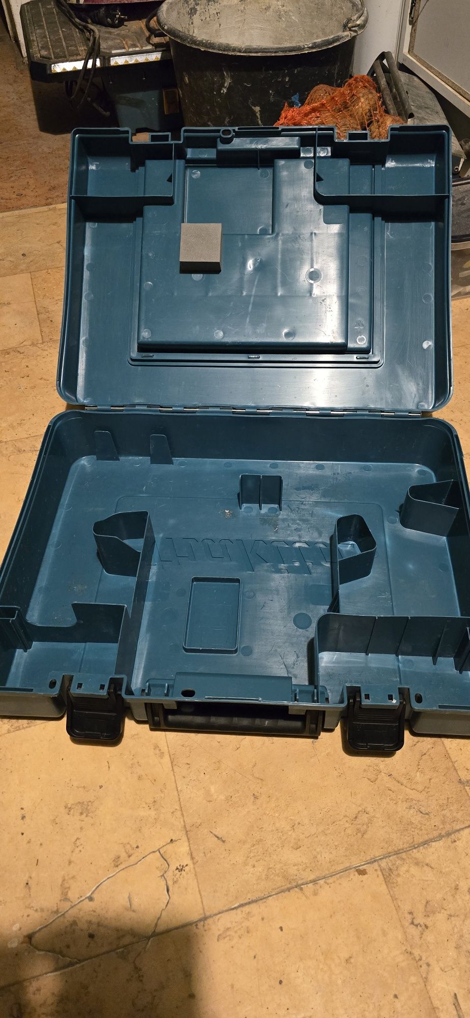 Makita walizka, skrzynka, kufer z przegródkami na elektronarzędzia