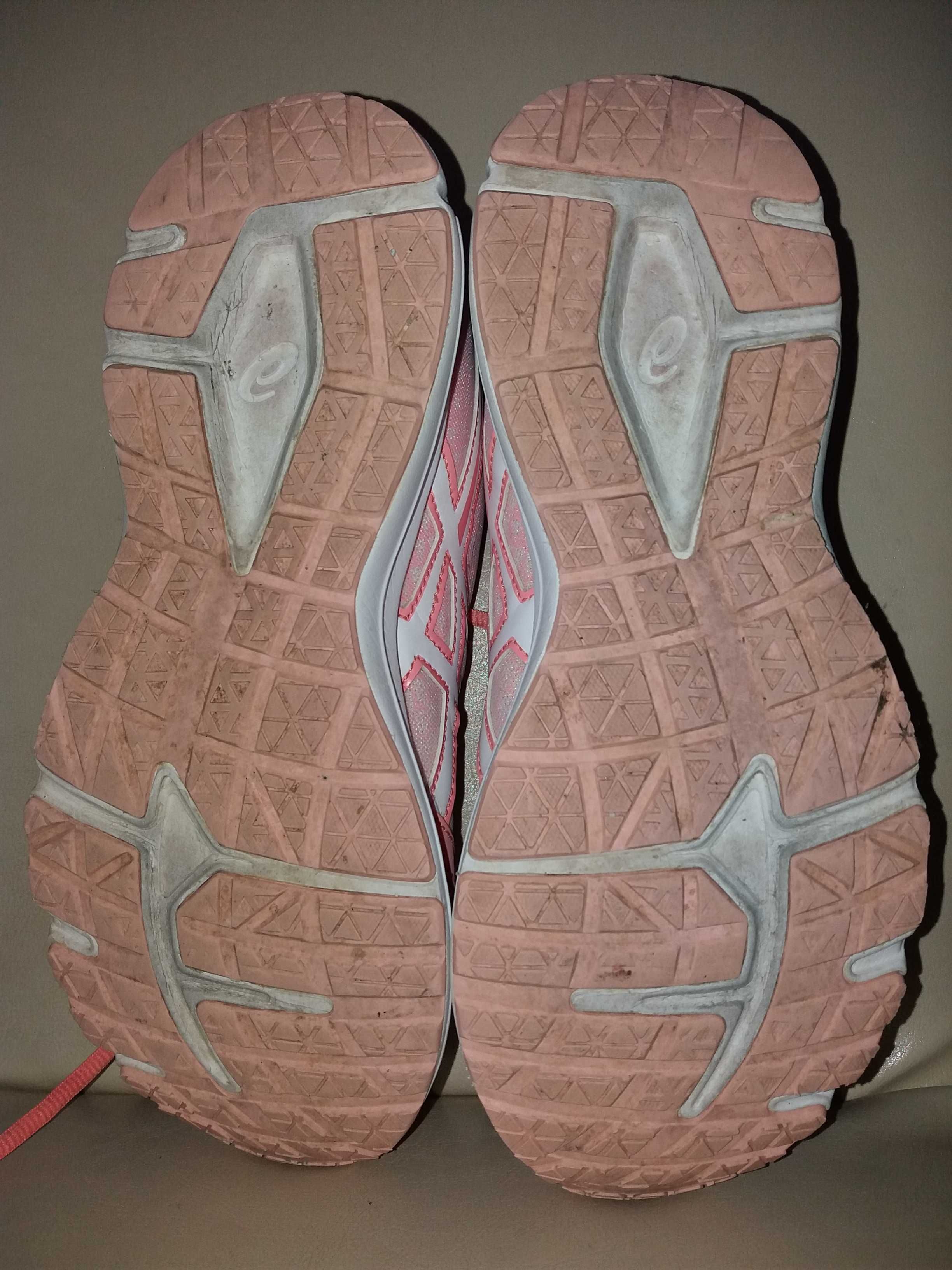 Asics 39,5 buty sportowe Patriot 9 łososiowe