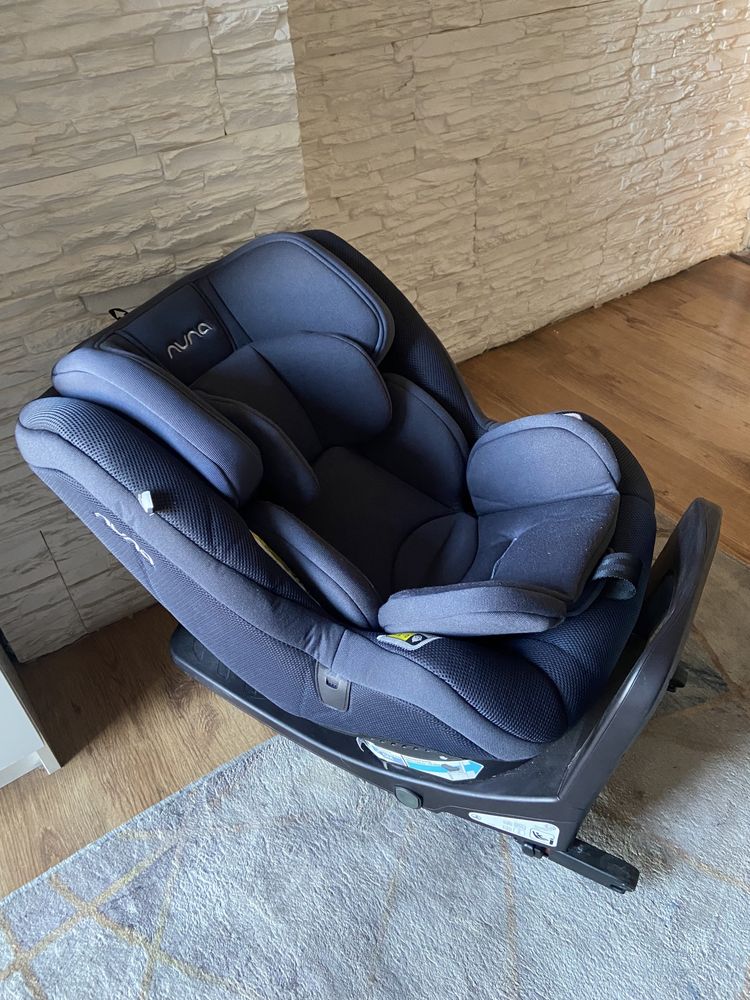 Fotelik samochodowy isofix nuna rebl plus obrotowy