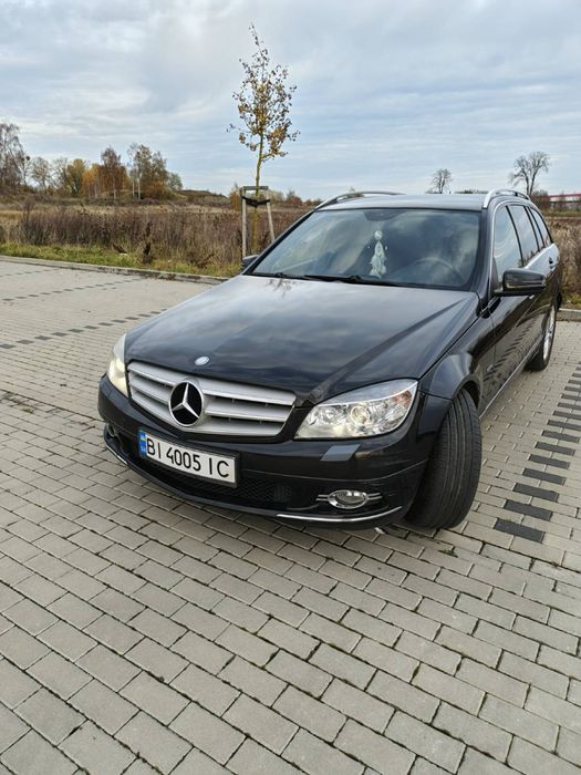 Продам Mercedes-Benz C-Class 2008 S204