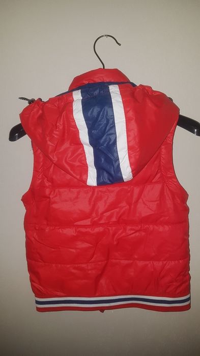 ЖилеткаБезрукавка-куртка4р