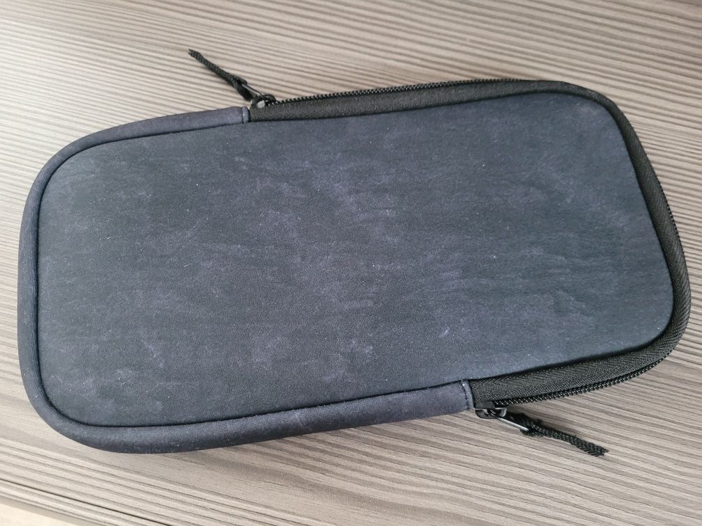 Etui do nintedo switch v2 z logo Skyrim + Oryginalna folia na ekran