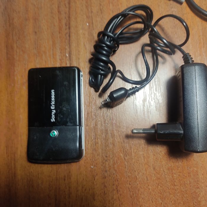 Sony Ericsson t 303
