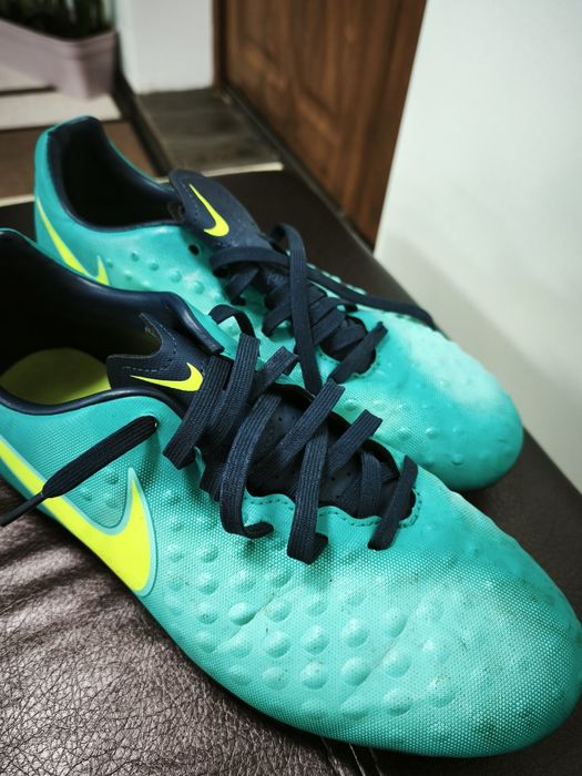 Футбольні бутси Nike