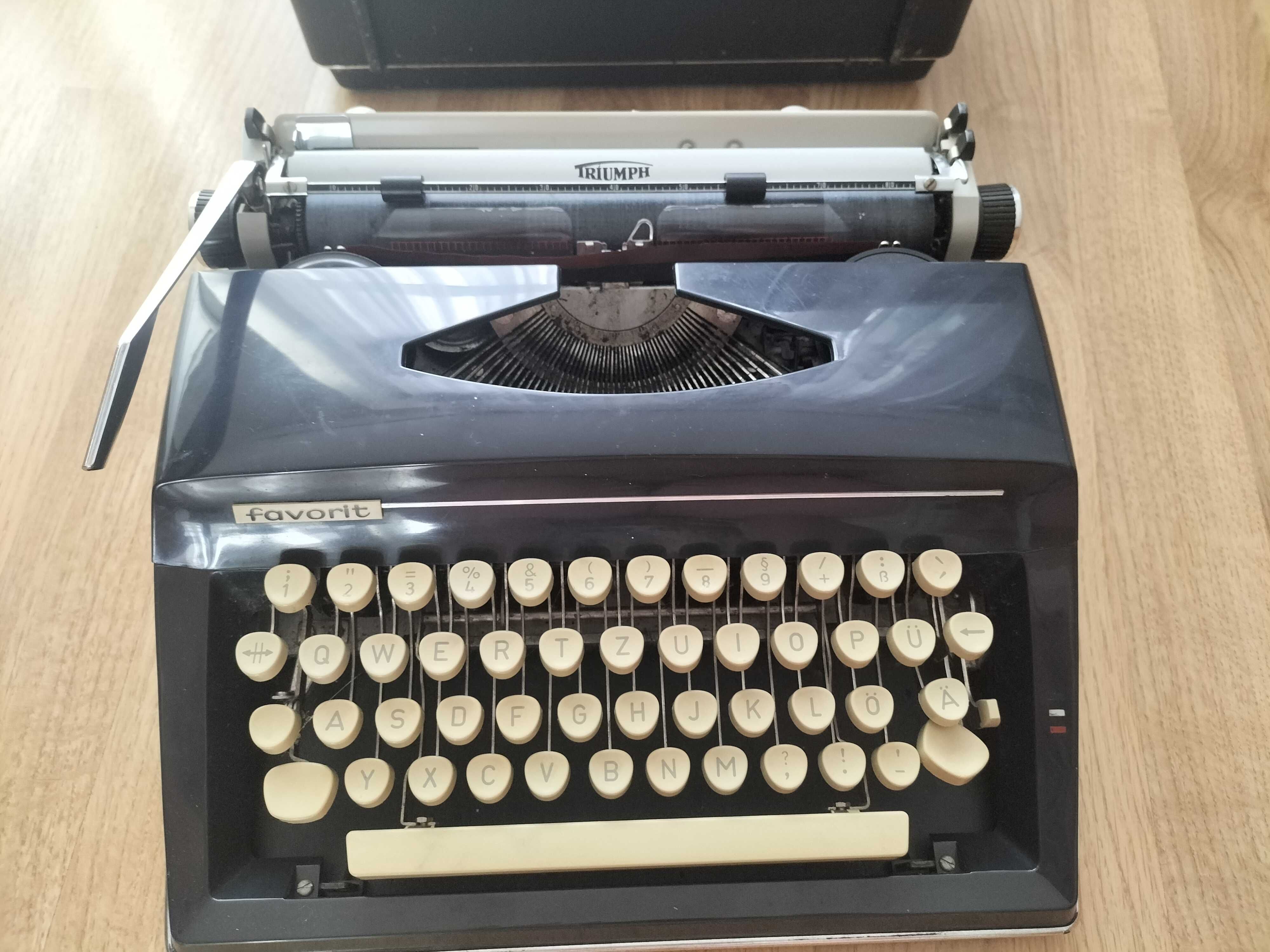 Maszyna do pisania Triumph favorit