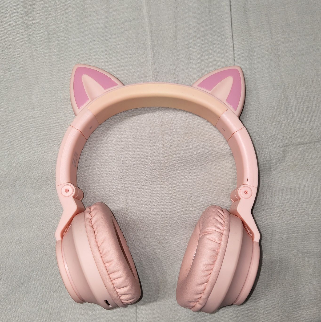 Навушники бездротові Borofone BO18 Cat ear