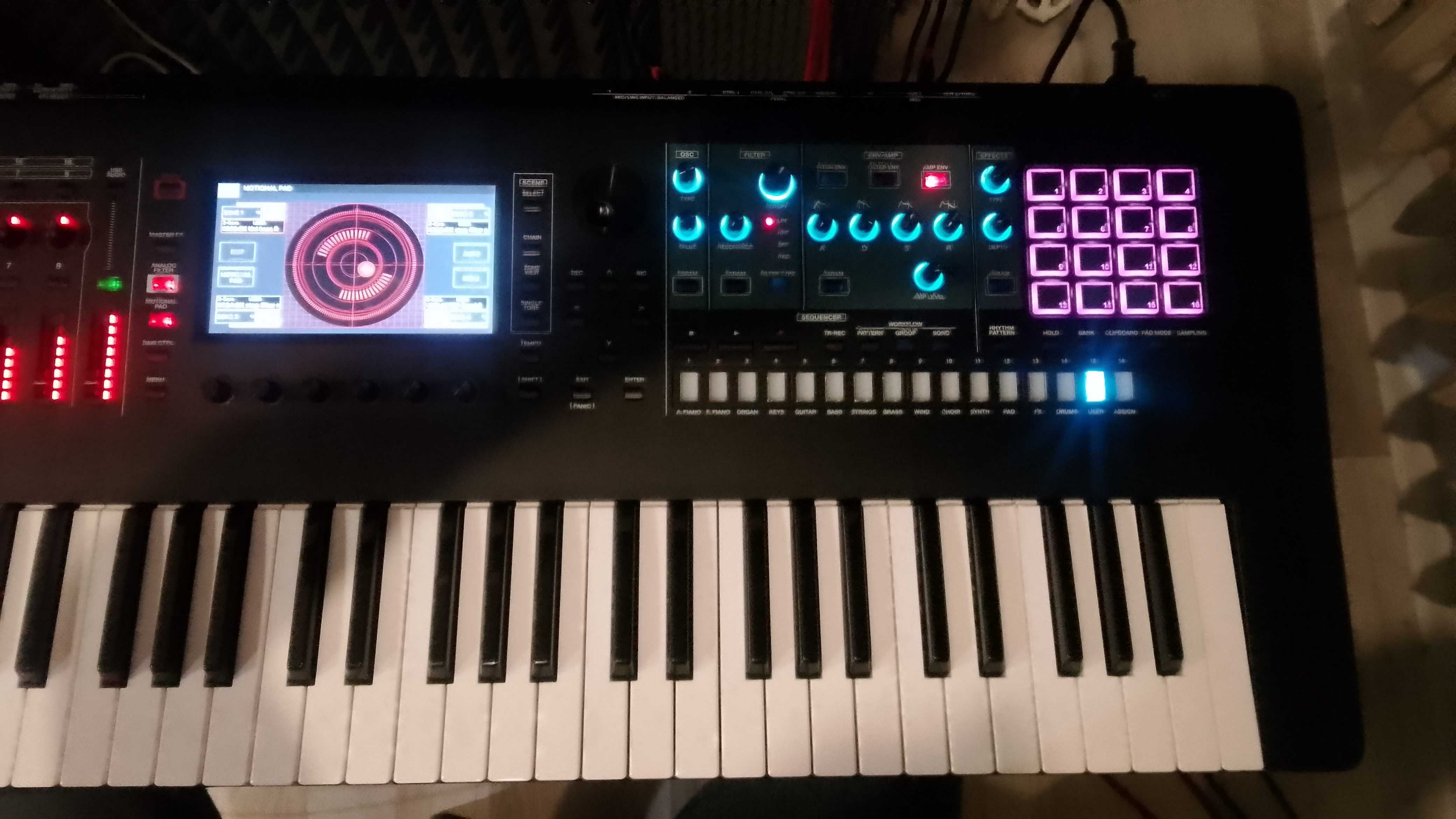 Roland Fantom 6 EX syntezator workstation stan jak nowy