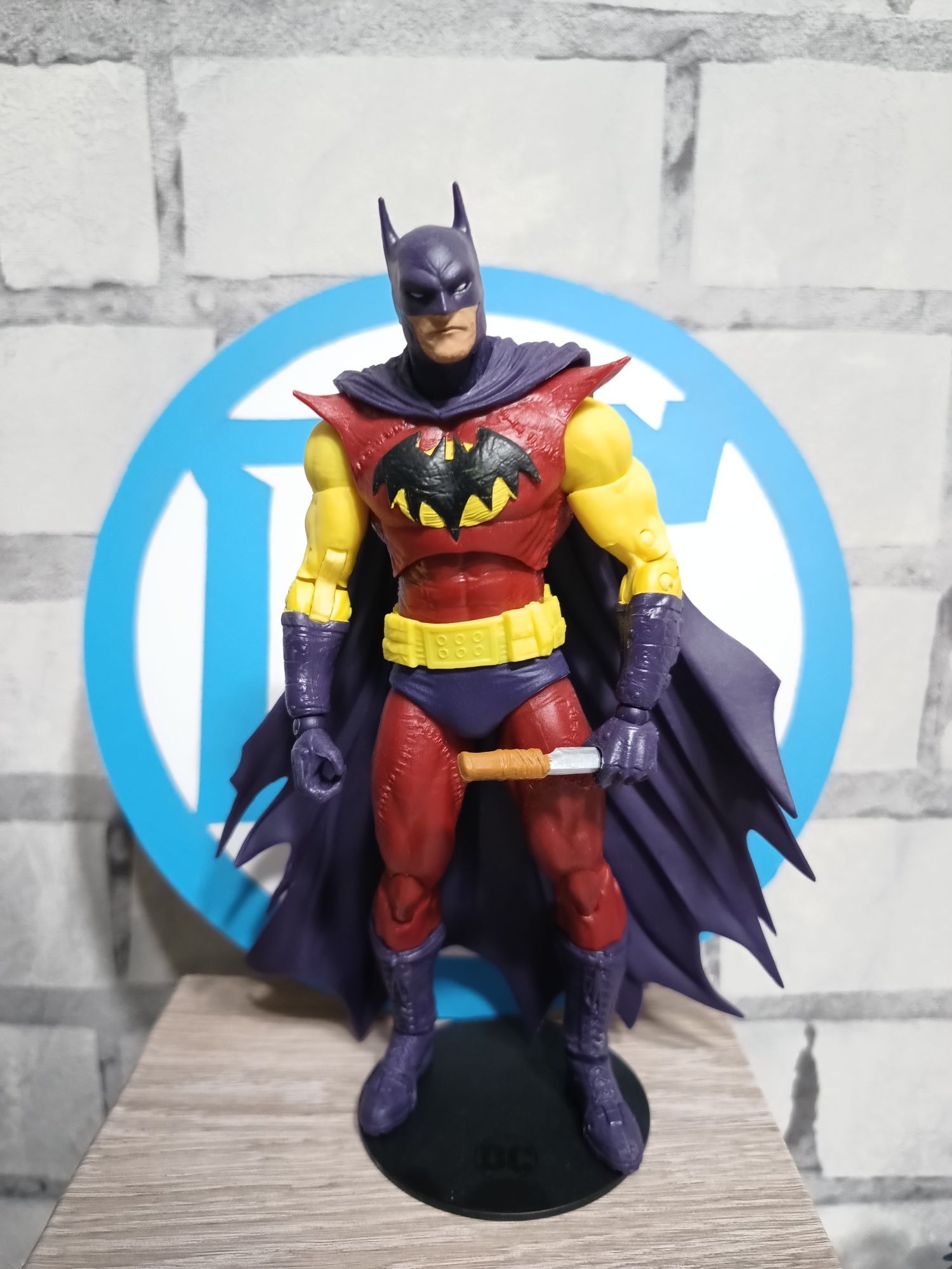 Batman of Zur-En-Arrh DC multiverse McFarlane