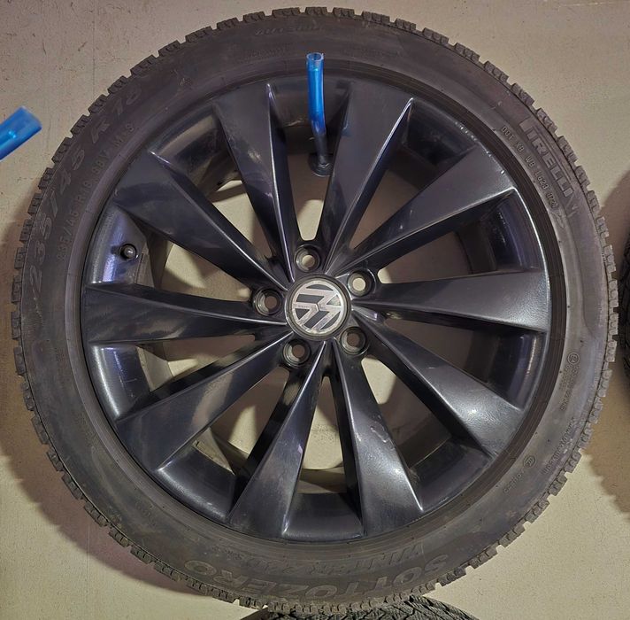 Koła zimowe 235/45R18 Passat B6 B7 B8