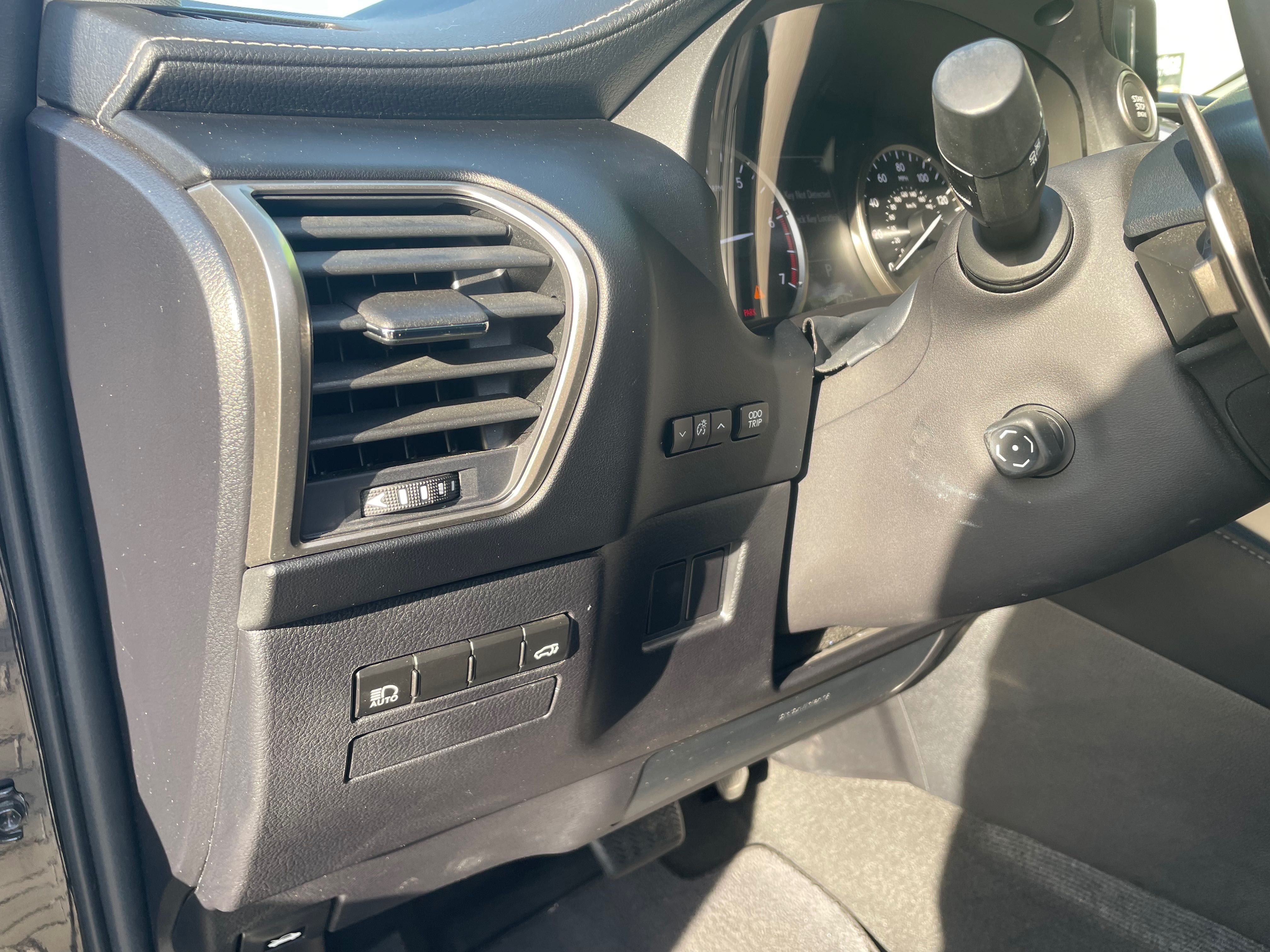 Lexus NX300 2020