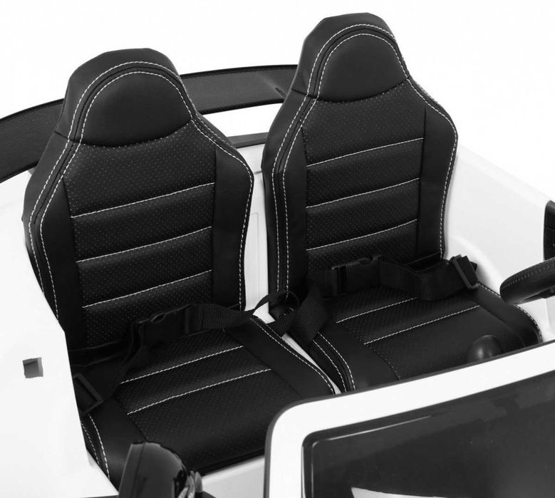 Lakierowany Samochód autko auto 2 os. Mercedes Benz GTR 4x4 akumulator