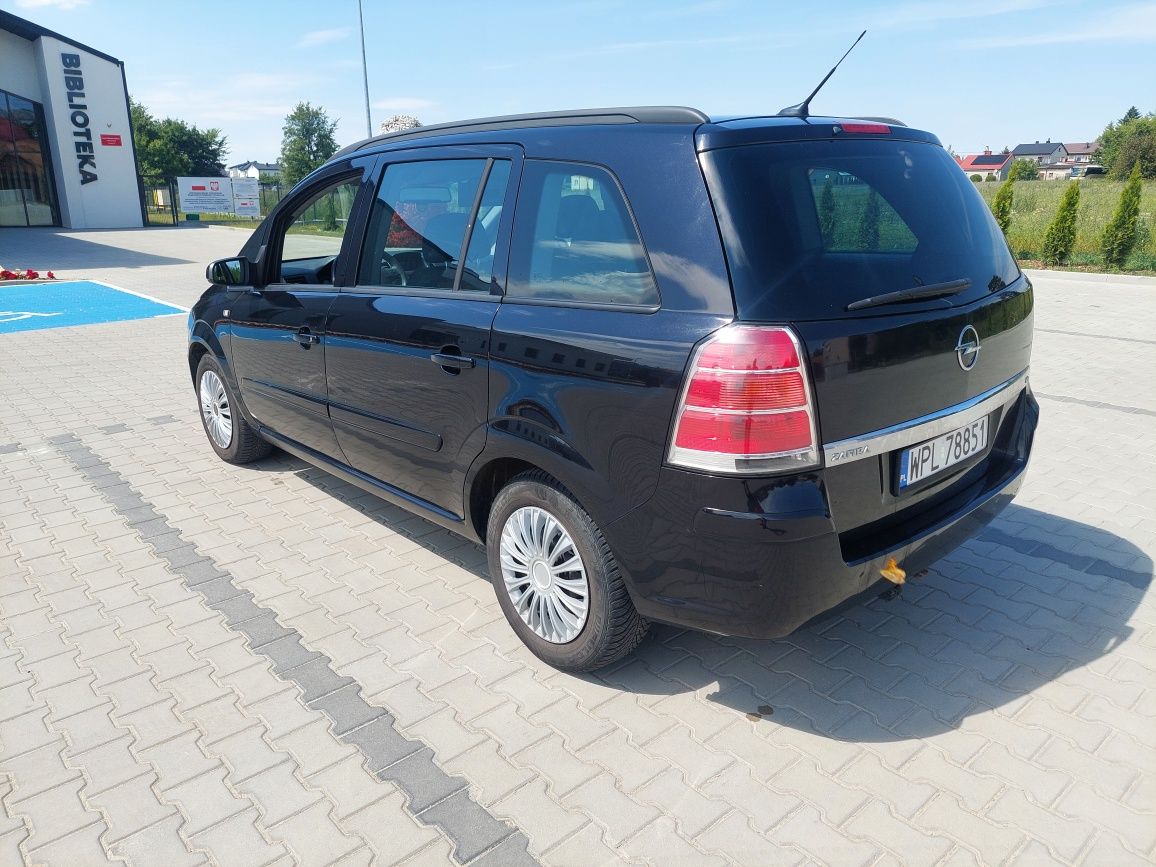 Opel Zafira 1.6 PB Wersja 7-os Ładny stan