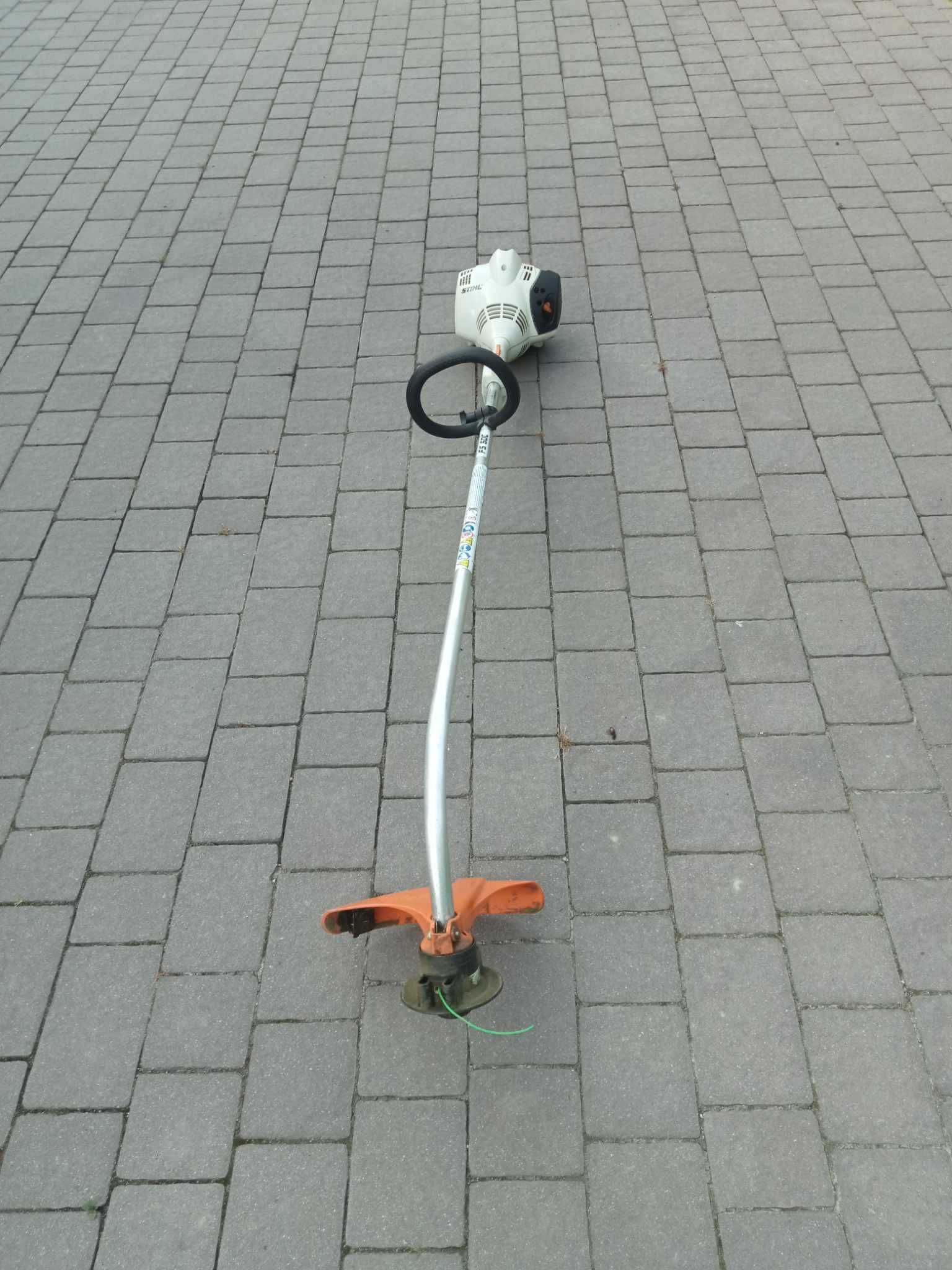 Podkaszarka spalinowa marki Stihl