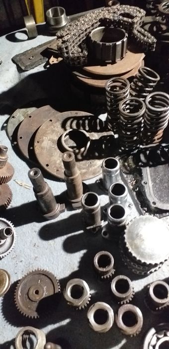 Junak m10 części  silnikowe