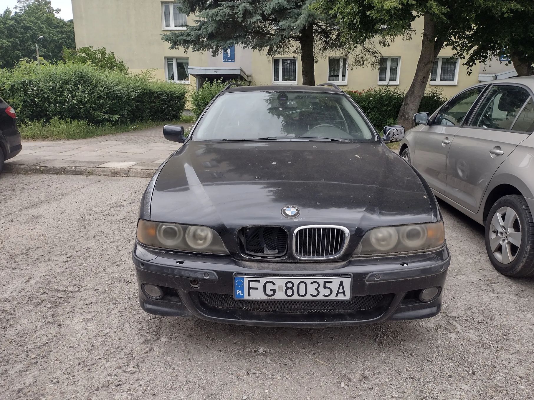 BMW Seria 5 540i 4.4 M pakiet AC Schnitzer alu import Szwajcaria