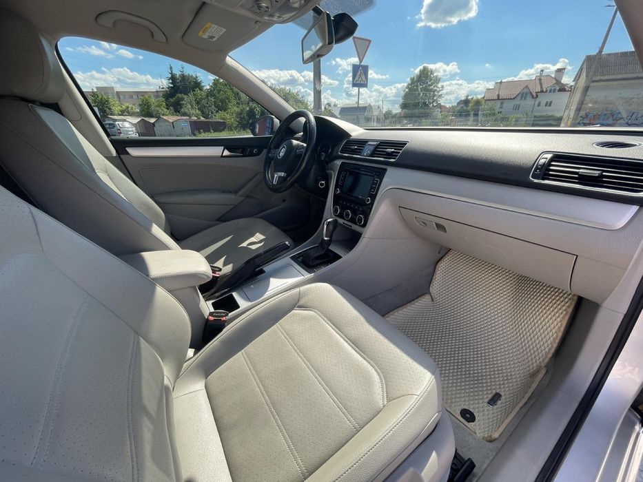 Volkswagen Passat B7 SE 2.0 дизель 2012 рік. USA. 160 пробіг. Власник
