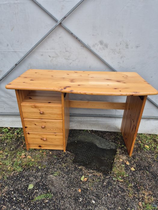 Biurko sosnowe lite drzewo