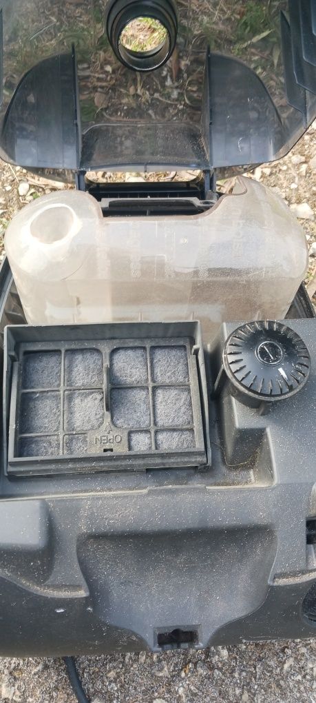 Aspirador bosch Bag Bagless 2000W