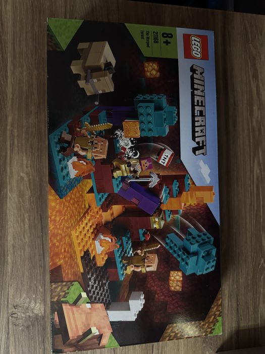 Lego minecraft 21168
