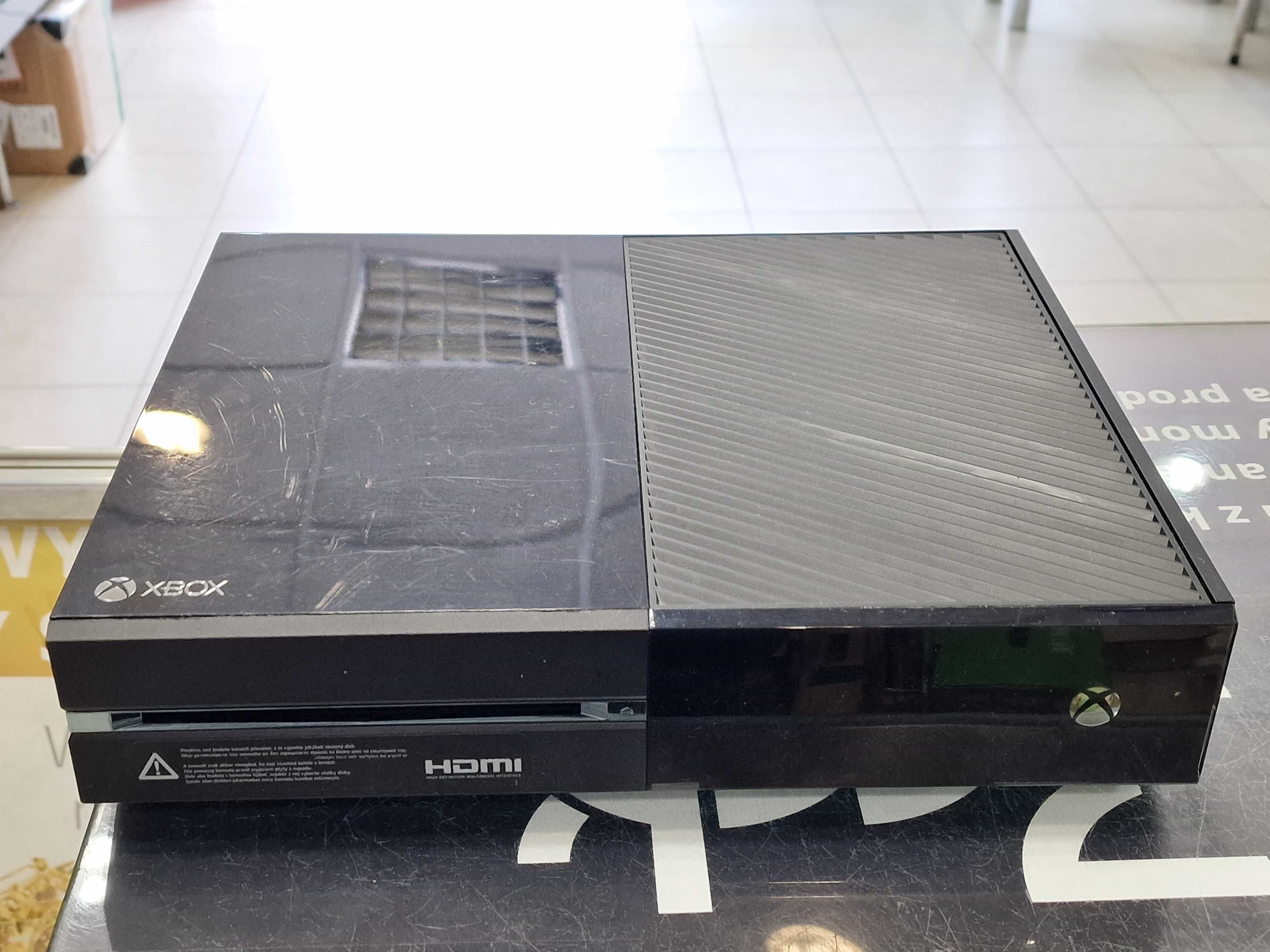 Xbox One 500 GB/ 2 pady/ Kinect/ 5 gier/ okablowanie/ Grade B/ GW6 MSC
