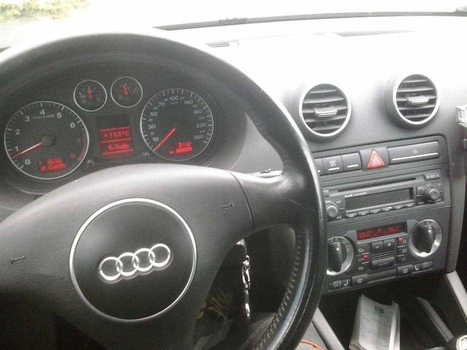 Audi A3 8P 1.6 MPI benzyna 102KM NIEMCY !nowy rozrząd!