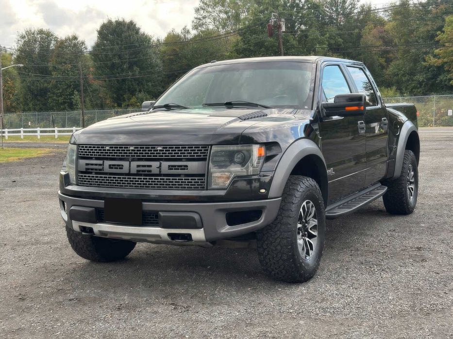 Ford F-150 SVT Raptor SuperCrew      2014