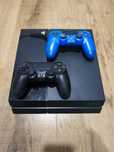 Ps4 usada com dois comandos e em ótimo estado com 500g