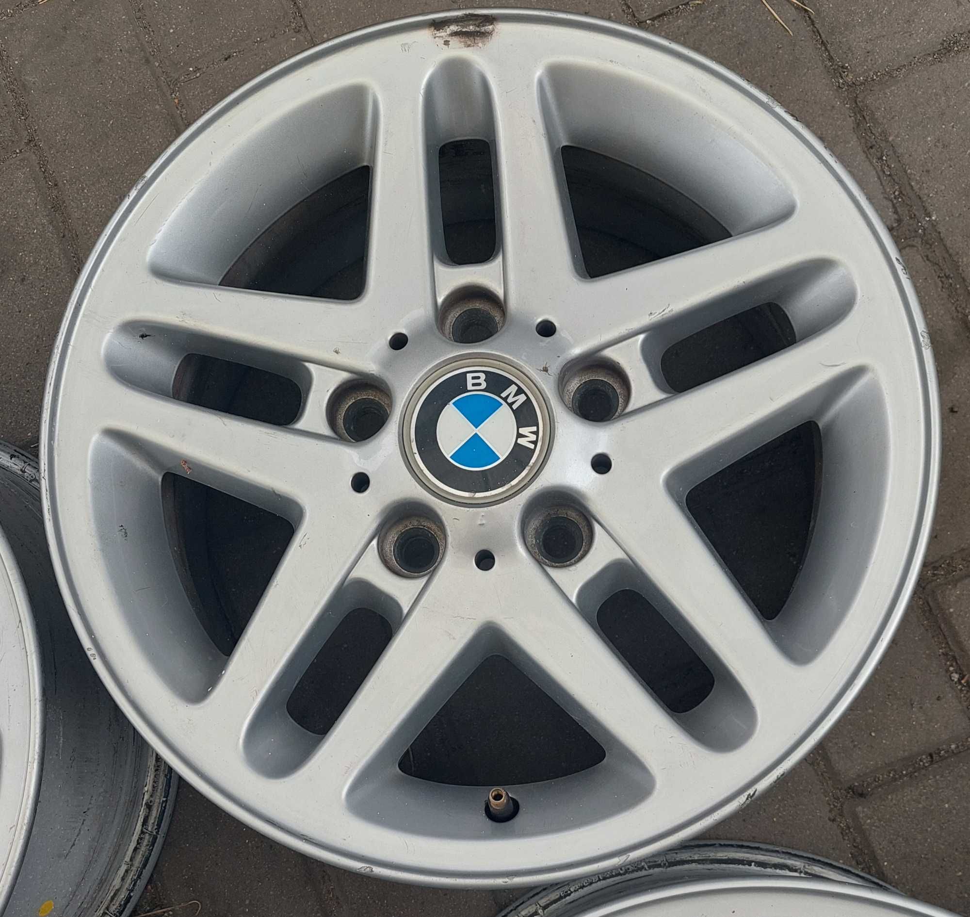 Felgi aluminiowe 15  BMW  oryginalne
