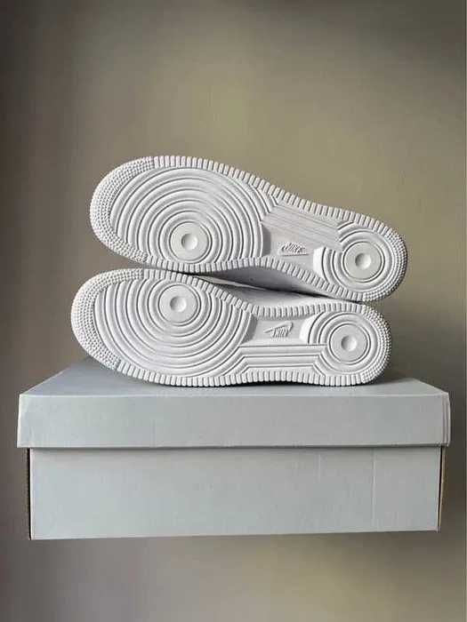 Buty meskie Nike Air Force 1 Low White R.36