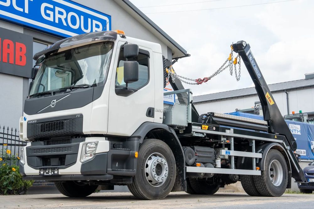Volvo FE 320 4x2  Volvo FE 320, Bramowiec, HYVA LIFT