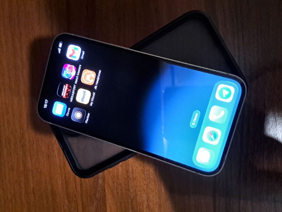 Айфон 16е 128 gb