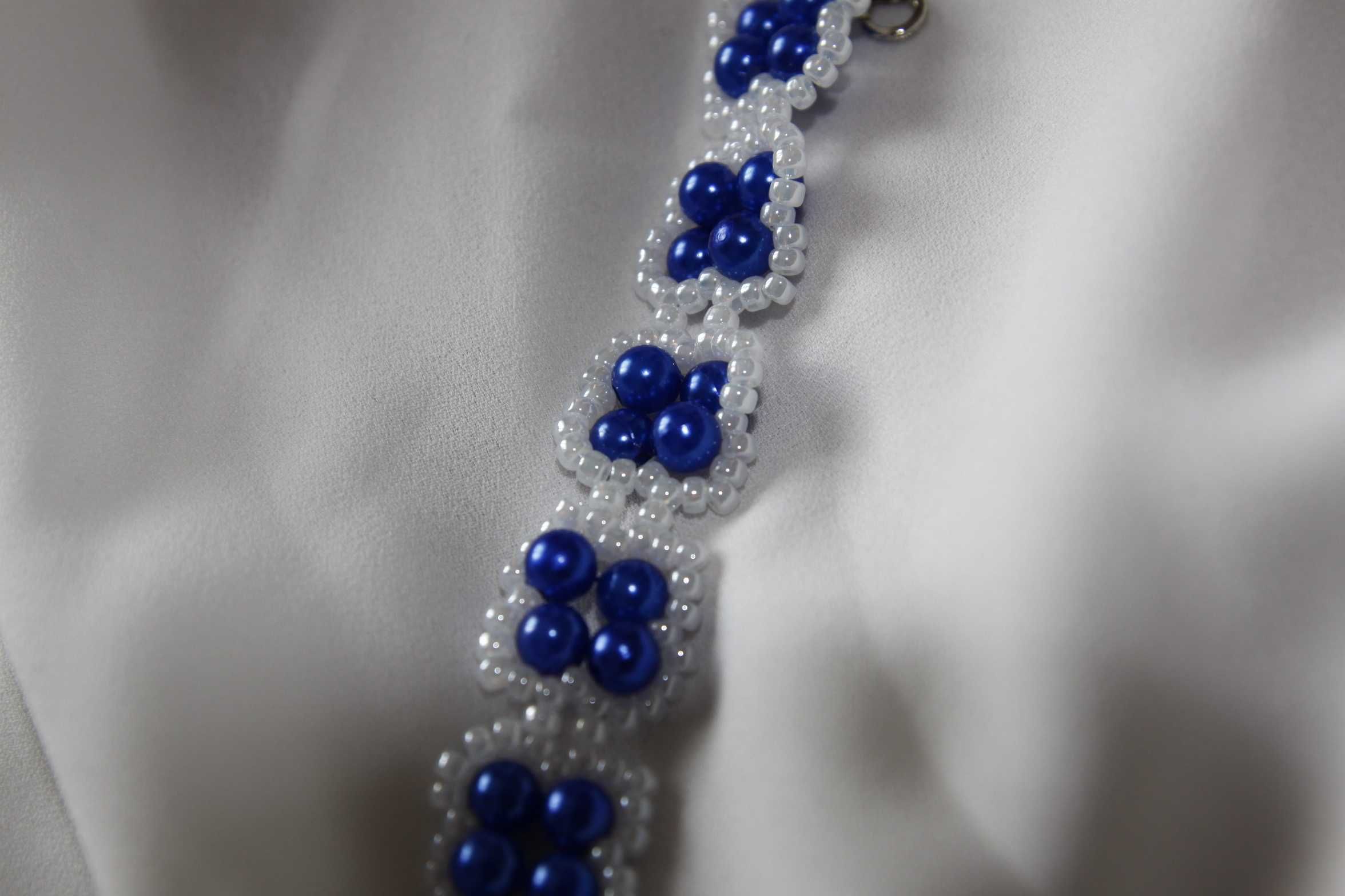 Biało niebieska bransoletka Handmade
