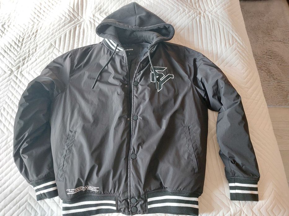 Kurtka ocieplana czarna przejściowa męska Cropp