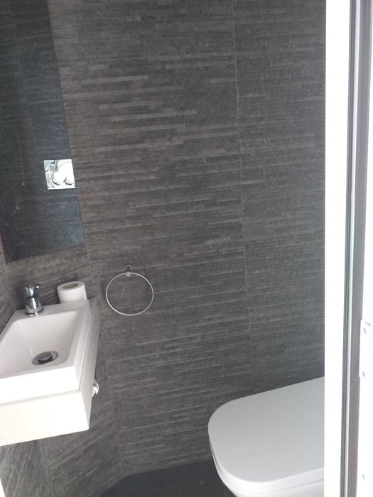 Quarto em Moradia Antas - ambiente calmo