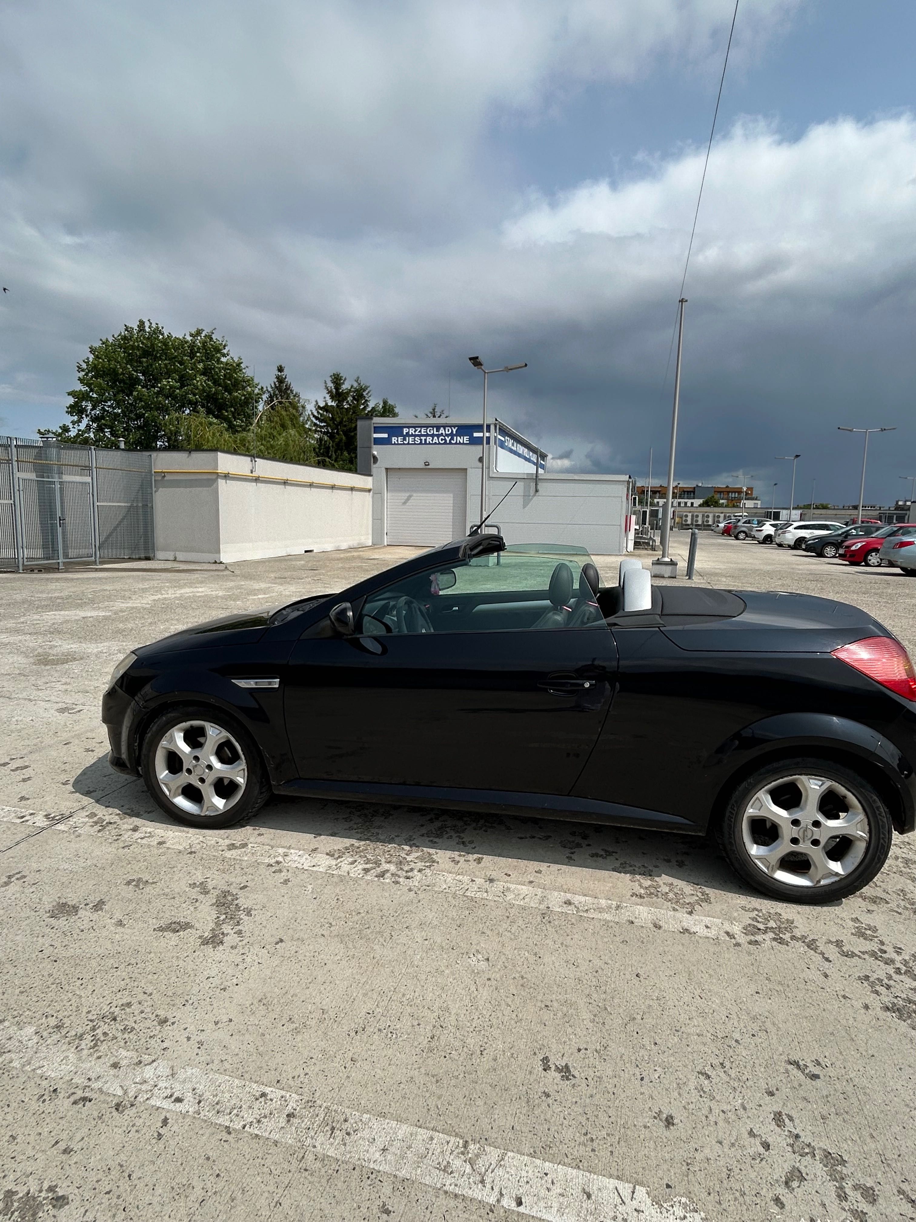 Sprzedam Opel Tigra 1.8 2007