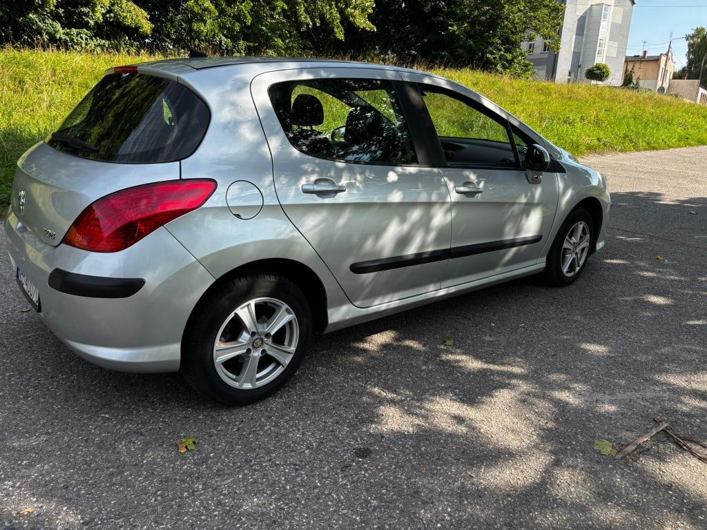 Peugeot 308 1.6b