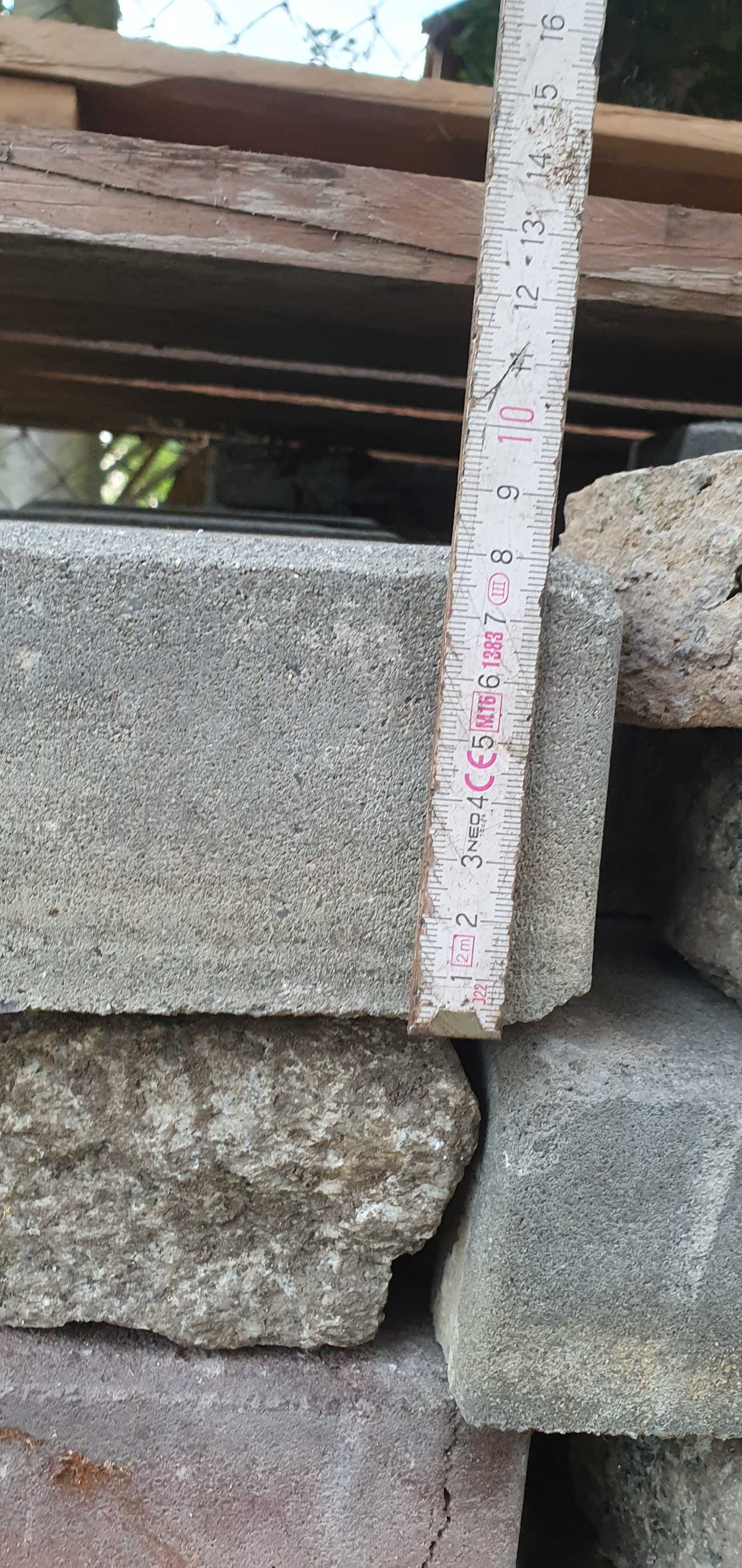 Kostka brukowa z rozbiórki - kość - tetka - 8 cm