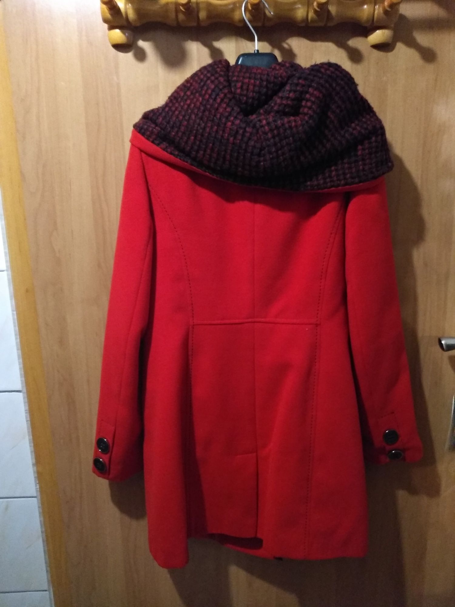 Płaszcz czerwony