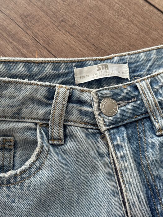 Джинси Stradivarius