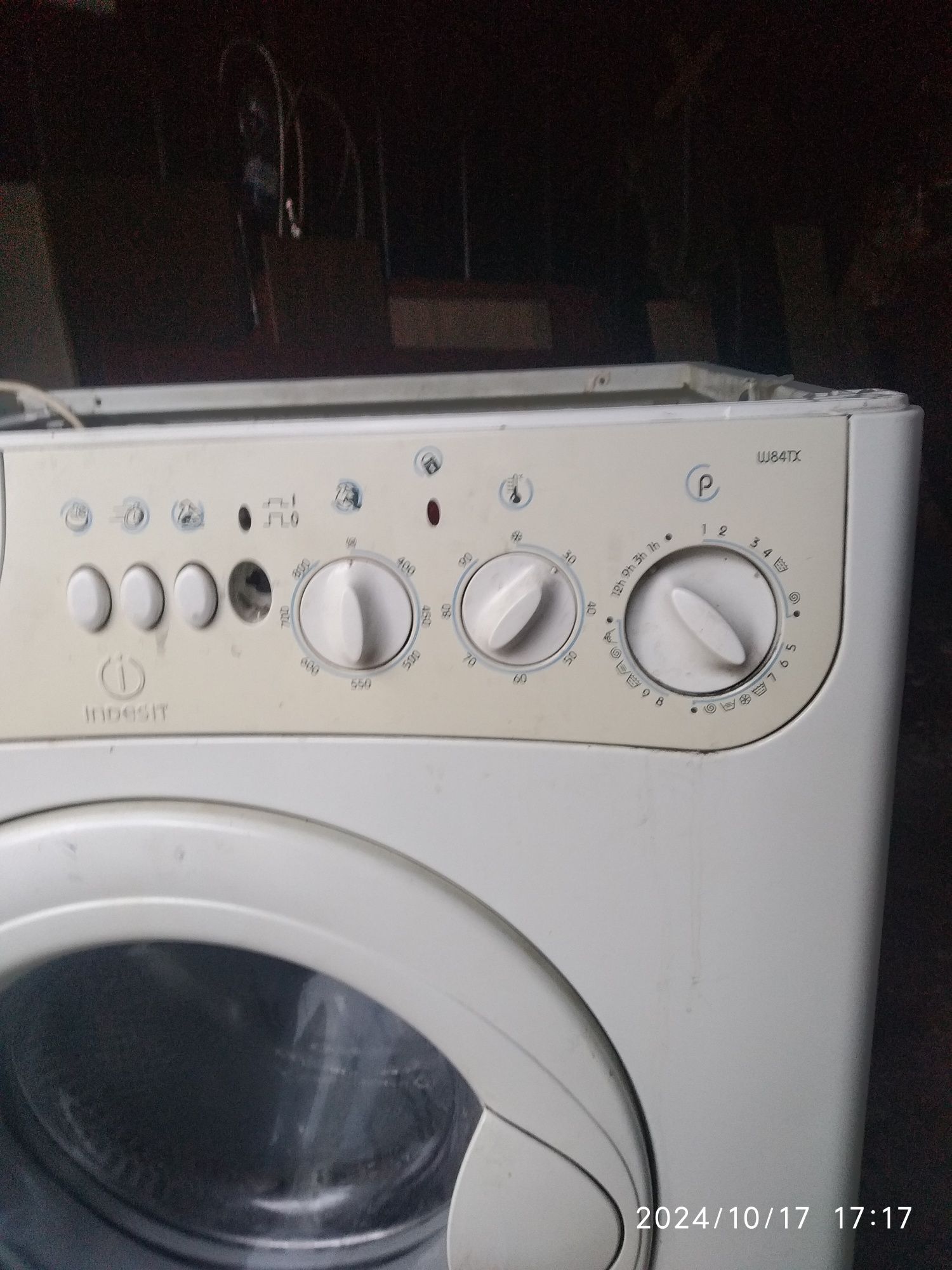 Продам запчасти к стиральной машинке.