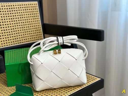 Torebka Bottega Veneta damska torba 444-01