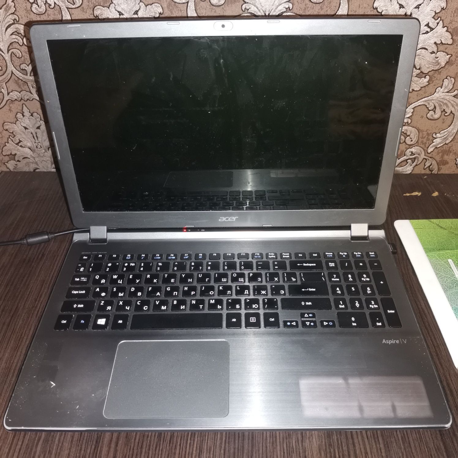 ACER Aspire V5 573g