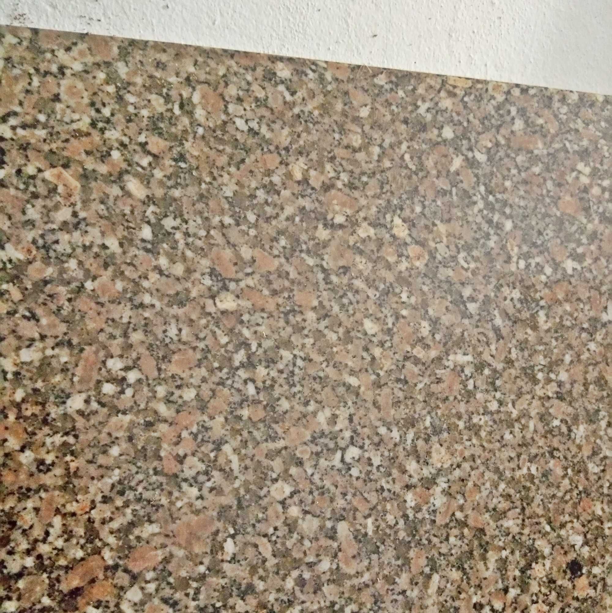 Mesa com Pedra Mármore 90x160cm