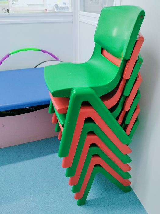 Cadeiras de refeitório crianças
