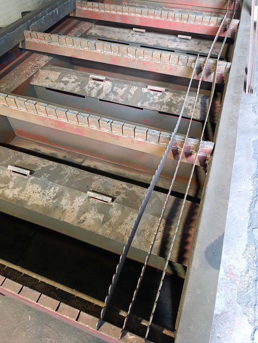 Wypalarka plazmowa i gazowa CNC 105A + stół do szlifowania z odciagami