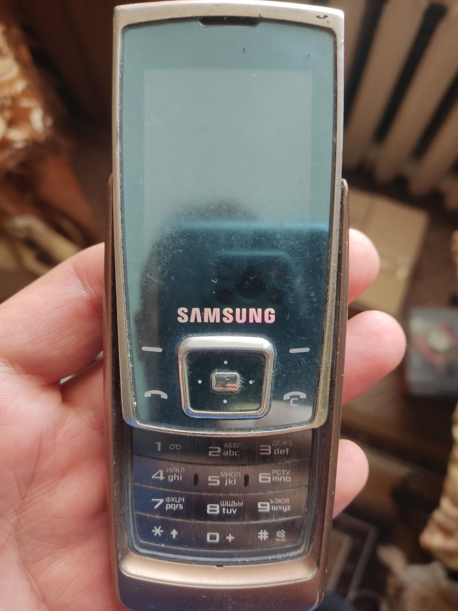 Телефон Samsung E840