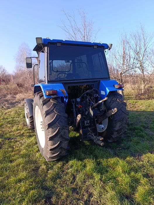 Трактор нью холанд